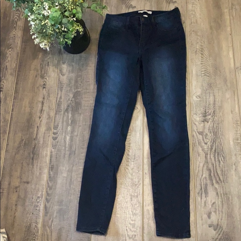 *NWOT* Dark Blue Skinny Jeans
